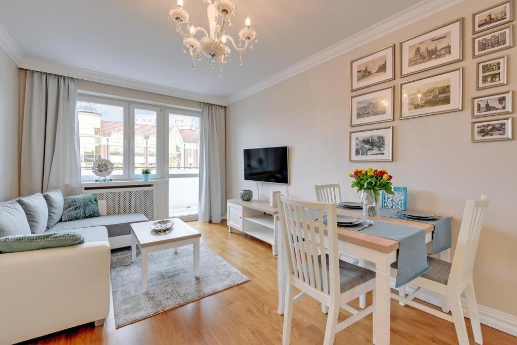 Long Gardens Oldtown Appartment 格但斯克 外观 照片