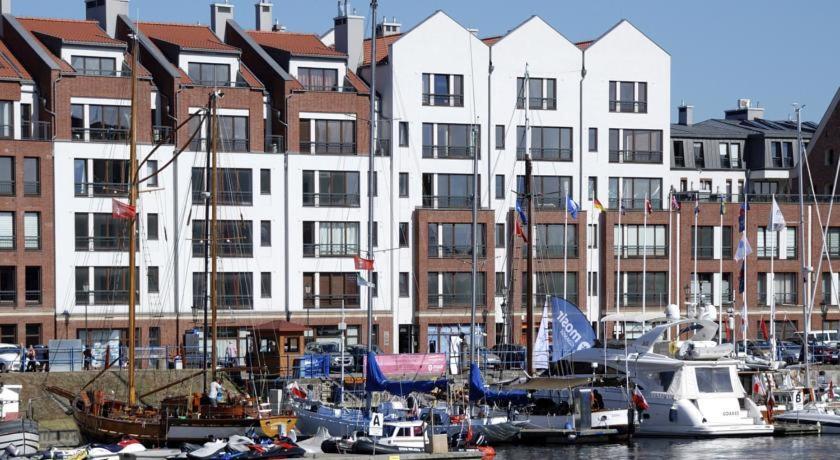 Long Gardens Oldtown Appartment 格但斯克 外观 照片